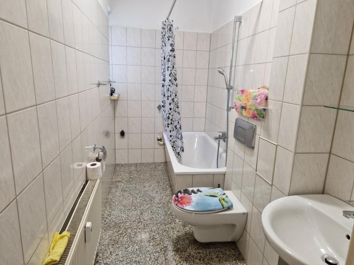 Unterkunft An Der Karl-Marx Strasse Lipcse Kültér fotó